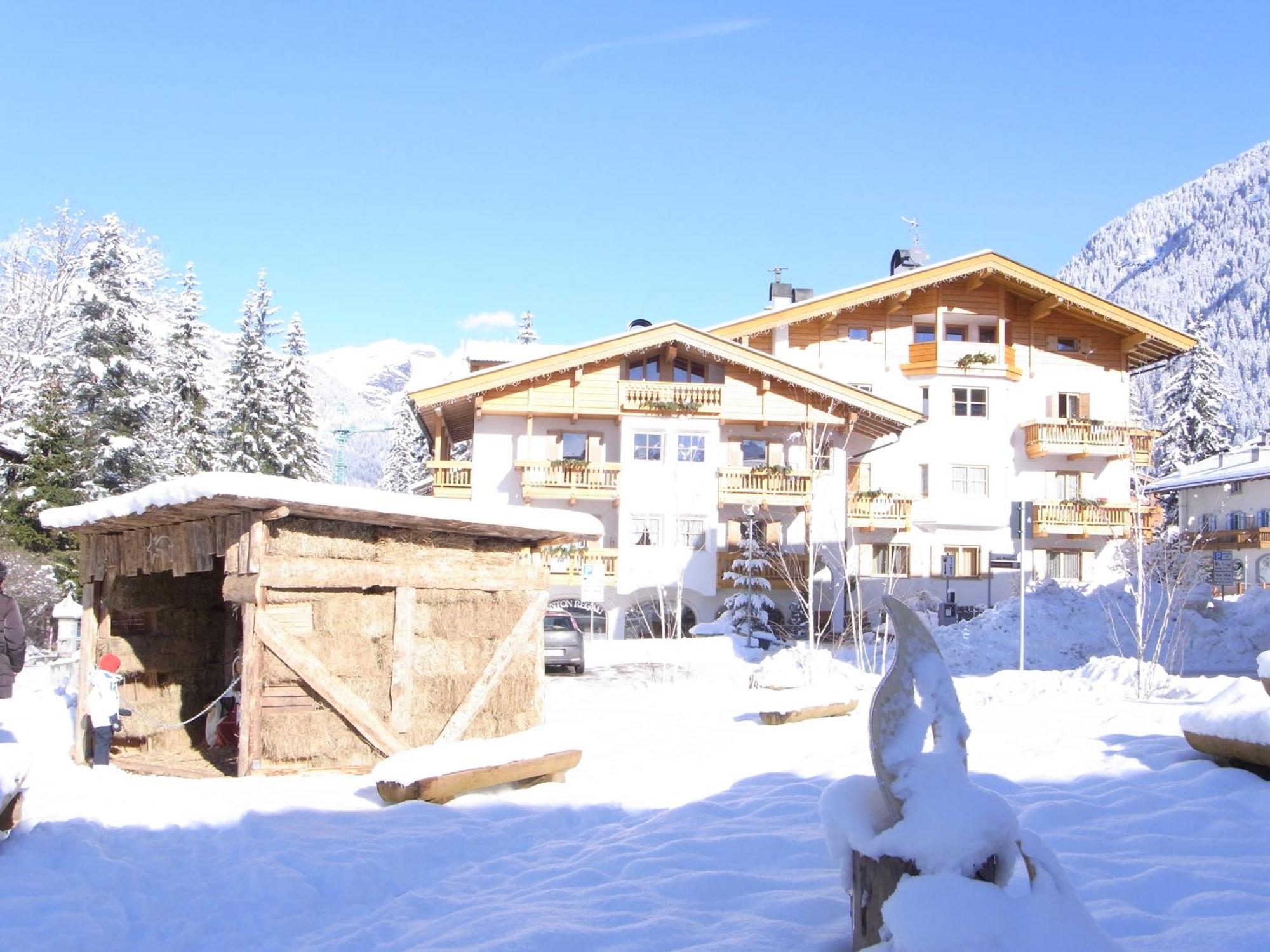 Ferienwohnung Casa Elisa Pozza di Fassa Exterior foto
