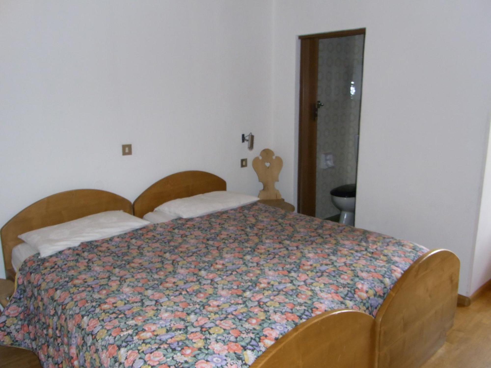 Ferienwohnung Casa Elisa Pozza di Fassa Exterior foto