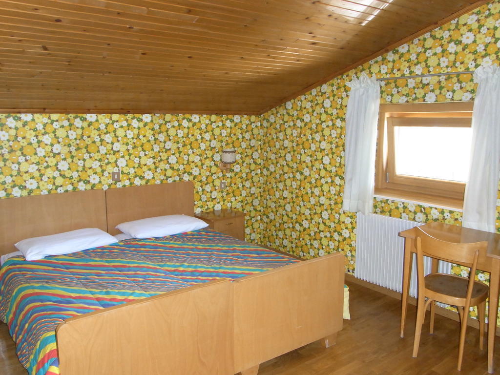 Ferienwohnung Casa Elisa Pozza di Fassa Zimmer foto
