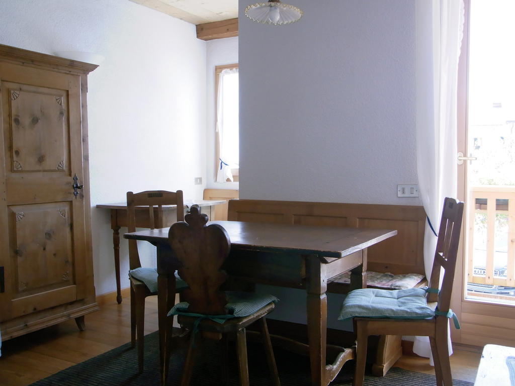 Ferienwohnung Casa Elisa Pozza di Fassa Zimmer foto
